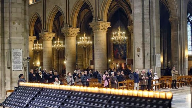 Foto: misa en Notre-Dame, noviembre de 2012 ©AFP